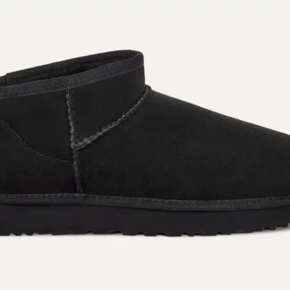 UGG Ultra Mini Classic Boot - Picture 4 of 7